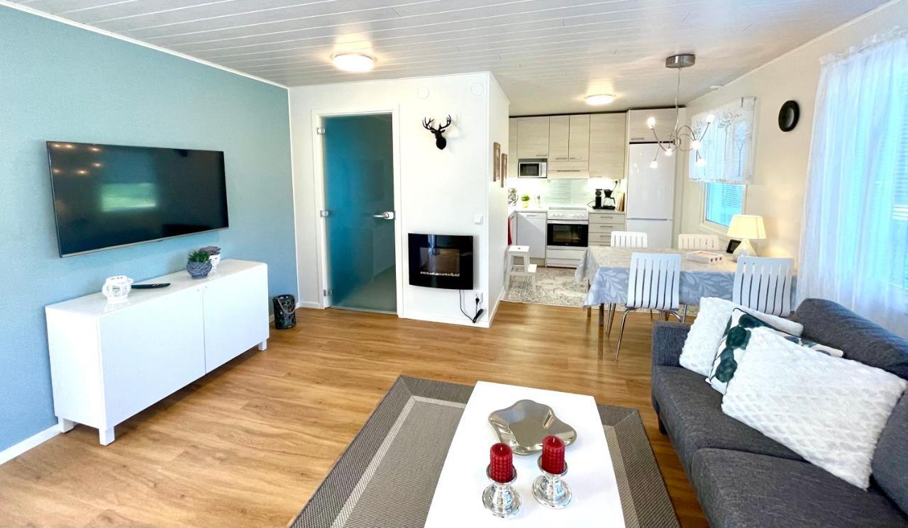 Cozy Renovated House With A Lot Of Parking Space. Хапаранда Екстериор снимка